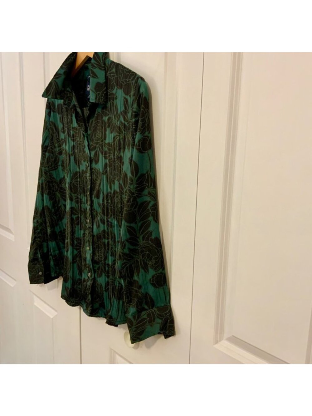 Gap Green Black Floral Satin Pleated Long Sleeve Oversized Boyfriend Shirt Small - Picture 6 of 11